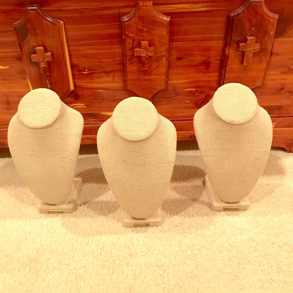 Smaller C+I jewelry busts